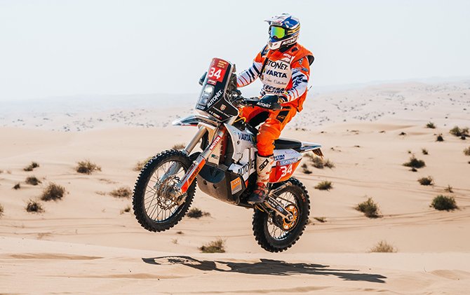 Mani Gyenes cucerește dunele de nisip ale Dakar 2025, și este campionul clasei Original by Motul!