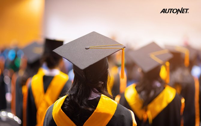 Autonet Import recunoaște performanța în educație cu premii pentru cei mai buni elevi