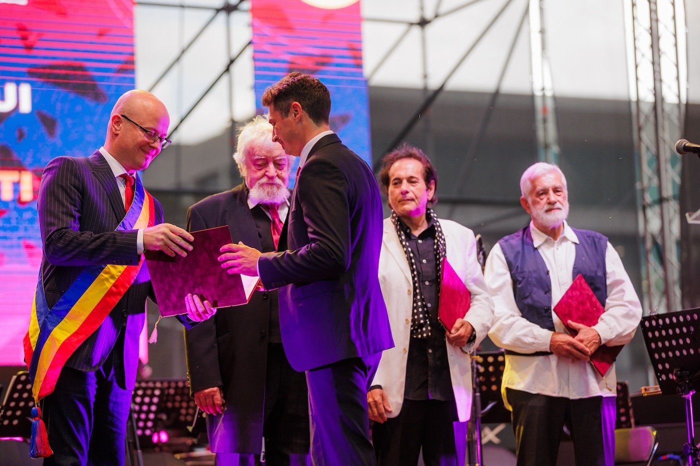 Emanuel Gyenes, sportivul Autonet Motorcycle Team, a primit titlul de “Cetățean de Onoare” al municipiului Satu Mare